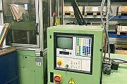 Maszyna-do-formowania-wtryskowego-Arburg-ALLROUNDER-900T-400-210 używany