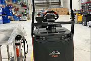 Tow-Tractor-Linde-P60 used