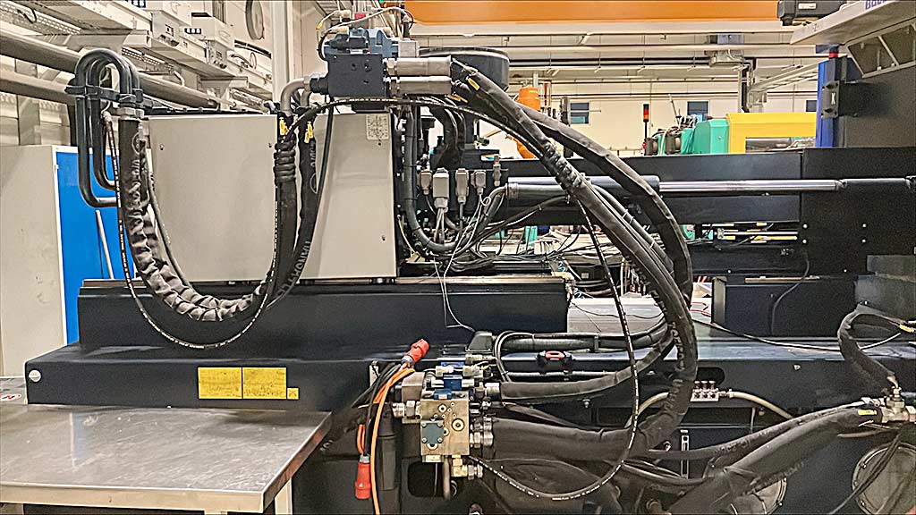 Battenfeld HM 450/3300 Injection Moulding Machine - Thumbnail 3