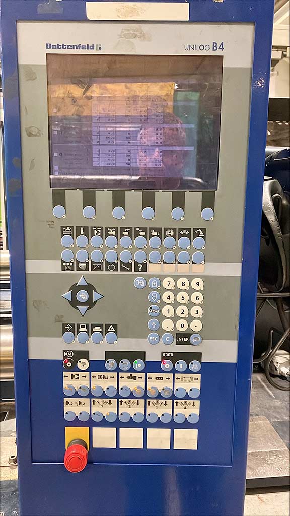 Battenfeld HM 450/3300 Injection Moulding Machine - Thumbnail 7