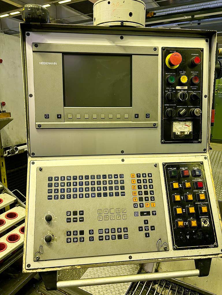 Anayak VH plus 2000 CNC Bed Milling Machine - Thumbnail 4