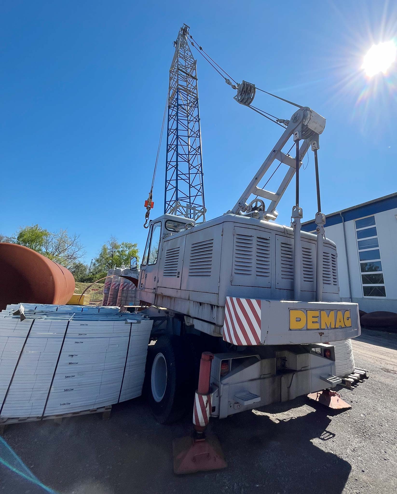 DEMAG MC 85 Mobile Crane - Thumbnail 4