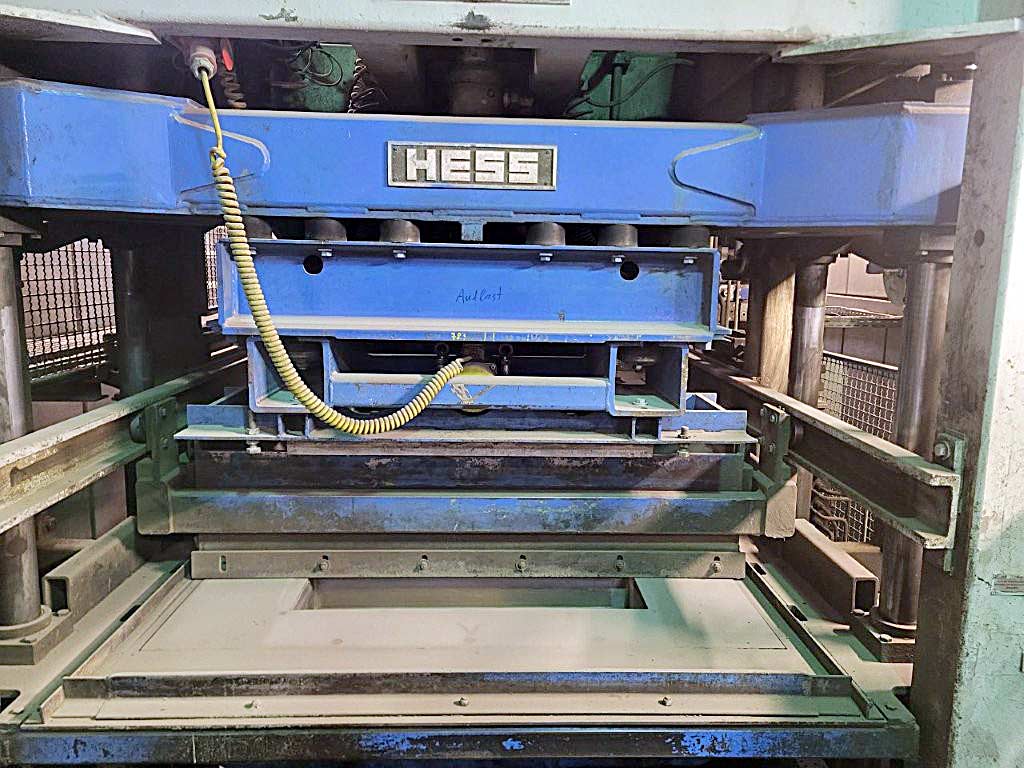 Hess Hydromat HS III Concrete Block Making Plant - Thumbnail 2