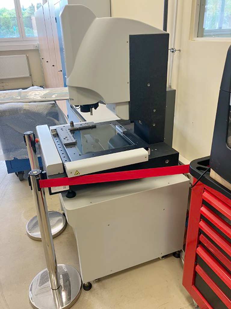 Hexagon Optiv Classic 432 CNC-3D Multi-Sensor Coordinate Measuring Machine - Thumbnail 2