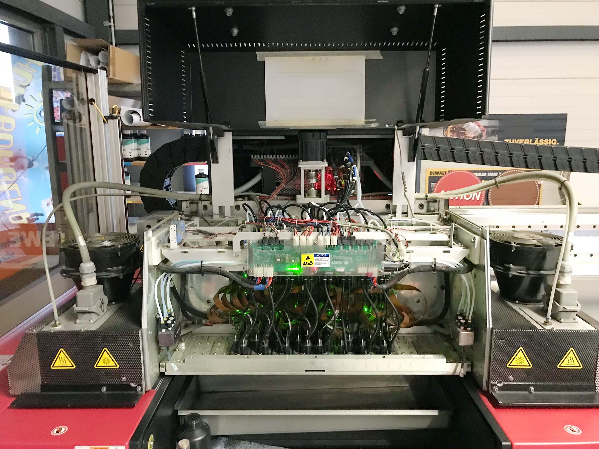 AGFA JETI 3020 TITAN Płaska drukarka UV - Thumbnail 4