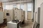 Vertical-Machining-Center-Bridgeport-XR-1000 used